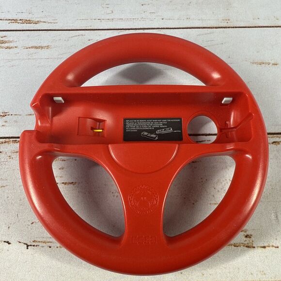 Hori Nintendo Wii U - Mario Red Steering Wheel - Mario Kart 8 - Picture 2 of 3